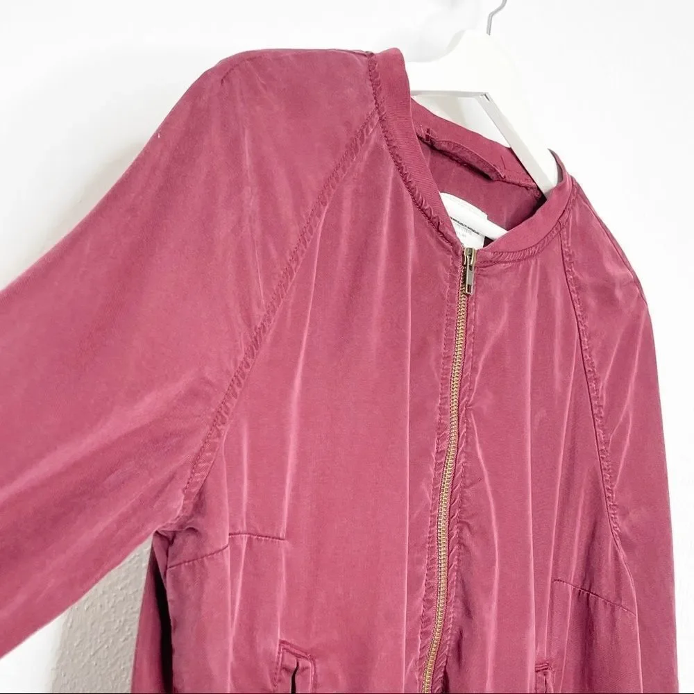 American Eagle Outfitters maroon zip up lightweight jacket